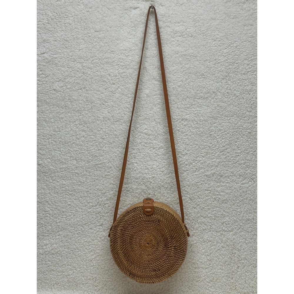 Nordstrom Round Crossbody Bag Brown Woven Rattan Leather Strap Artisanal Summer - Picture 2 of 10